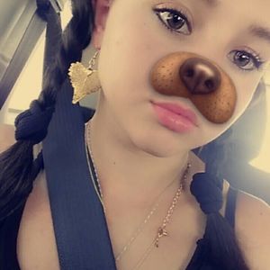 Meet your Posher, Tia